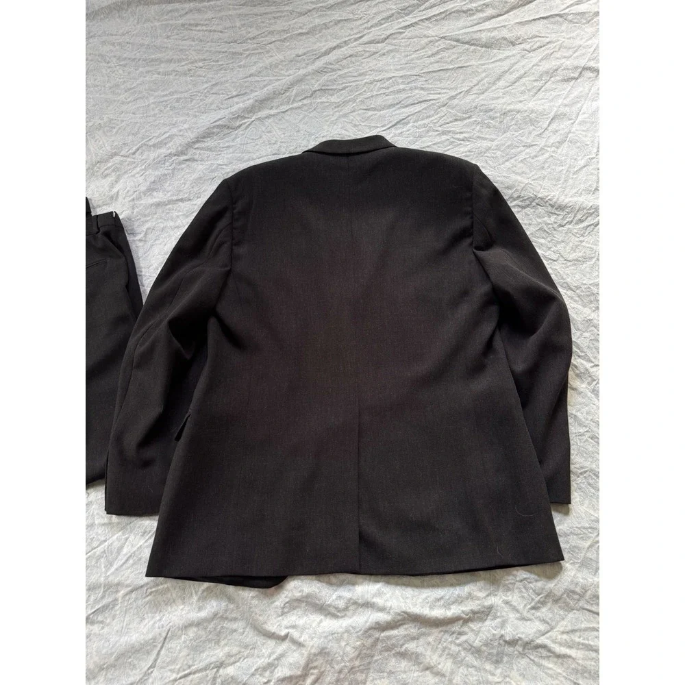 Banana Republic Men's Charcoal 100% Wool Suit 42R 34x31 Italy Business Formal